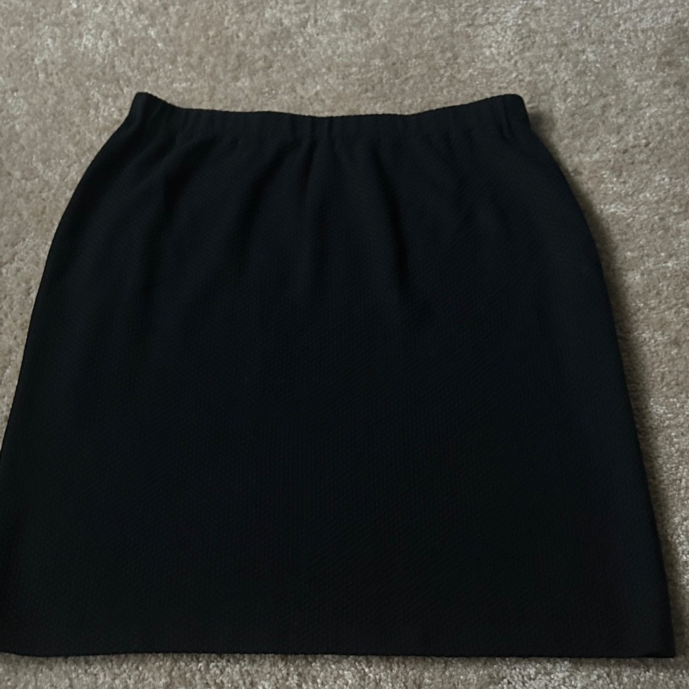 St. John Santana knit textured  Black pull on pencil Skirt Sz 16 NWOT USA